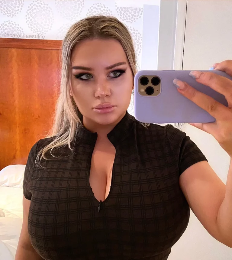 Carolina Sukie (Swedish model) Biography, Age, Family, Images, Net Worth