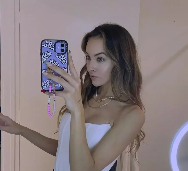 Charity Crawford Biography, Age, Images, Height, Figure, Net Worth