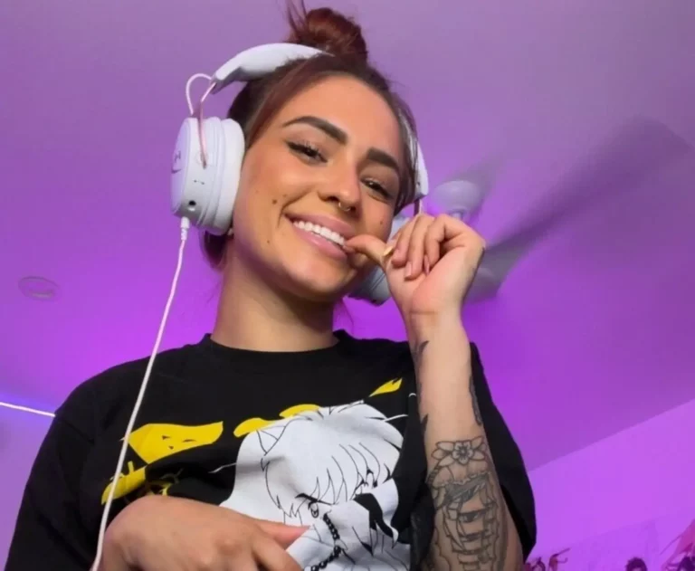 Lavaxgrll Biography, Age, Family, Image, Net Worth