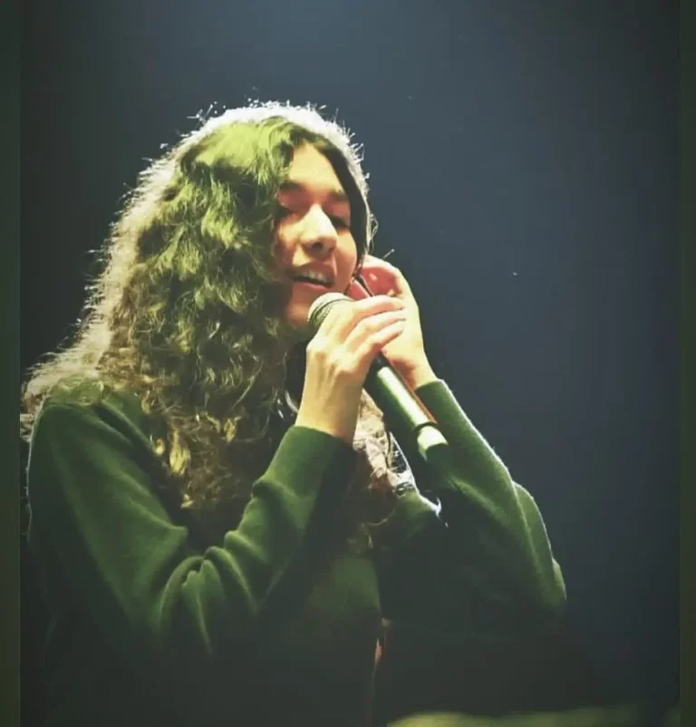 Shae Gill Biography, Age, Height, Family, Net Worth