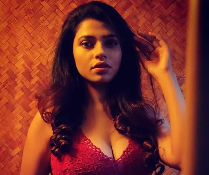 Shivanya Mehrara 1 1