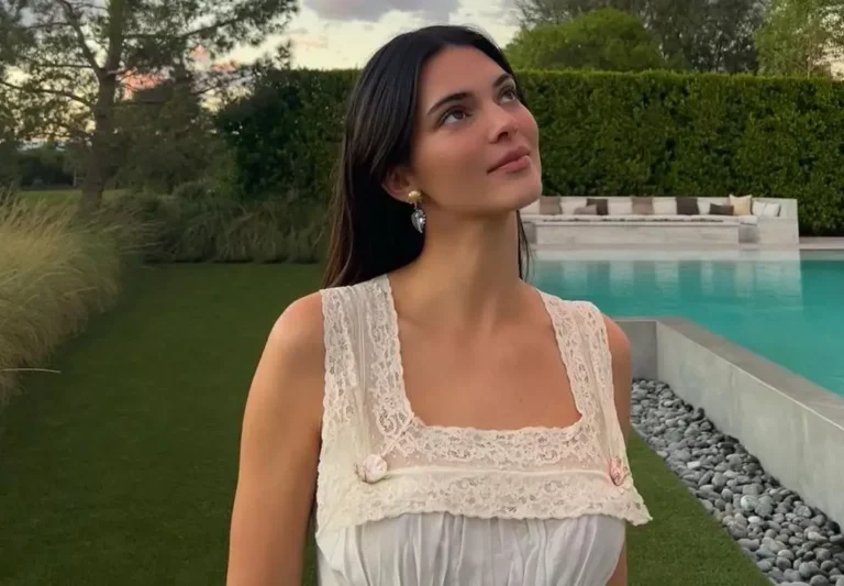 Kendall Jenner Biography (Model) Age, Family, Love, Figure