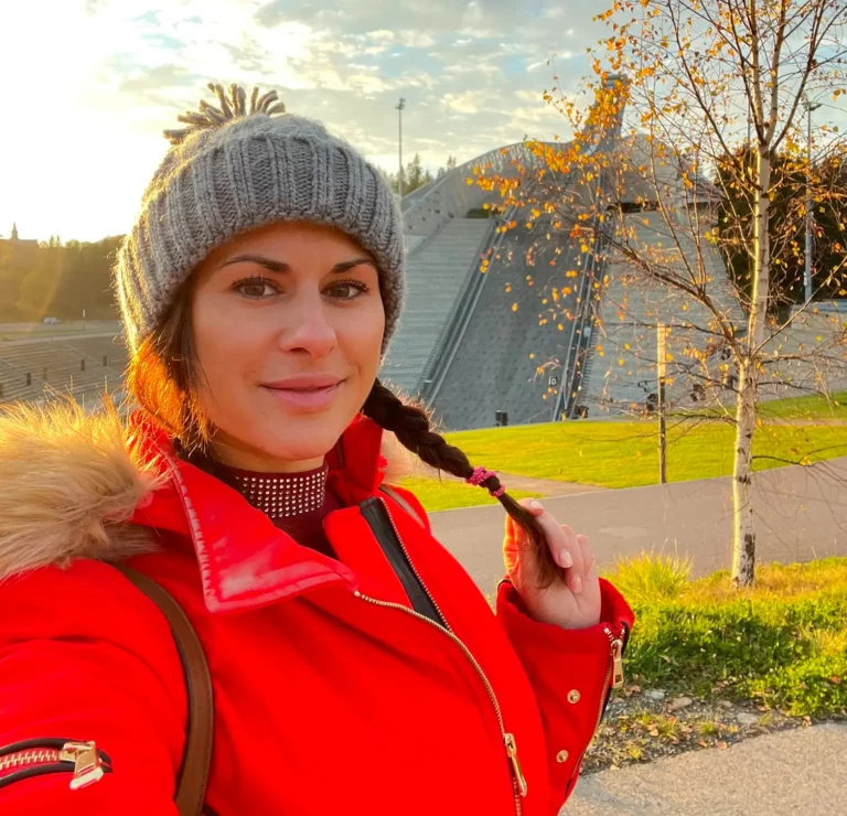 Billie Star Biography, Age, Height, Figure, Net Worth