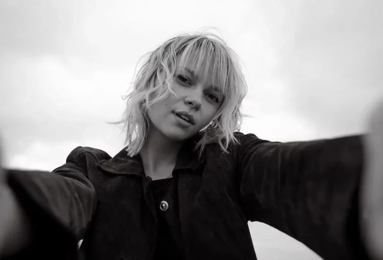 Ellie Duckles Biography, Age, Family, Images, Net Worth