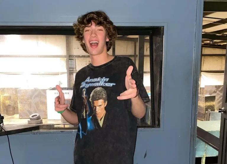 Baylen Levine Biography, Age, Family, Images, Net Worth