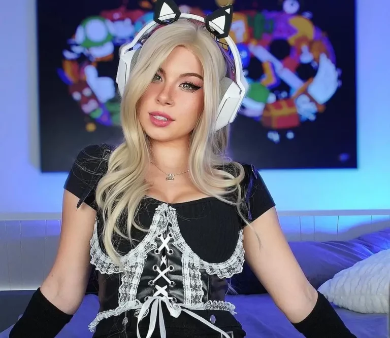 Dessyyc Biography, Age, Height, Figure, Net Worth