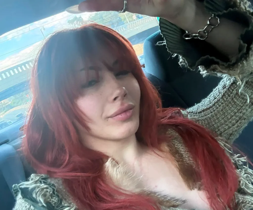 Ariel Demure Robyn Garcia 4