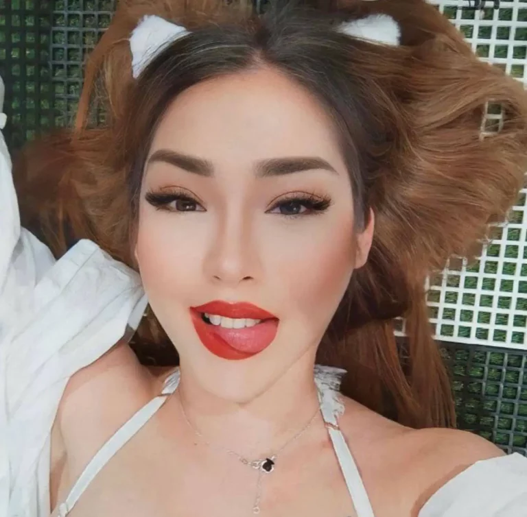 Melania Dark Biography, Age, Images, Height, Net Worth