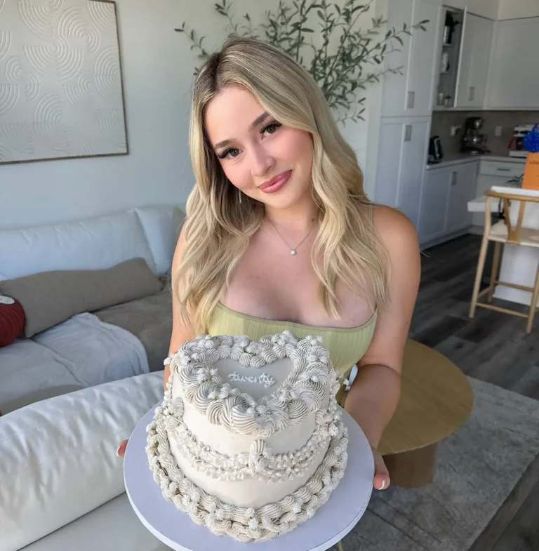 Nathaly Cuevas Biography, Age, Family, Images, Net Worth