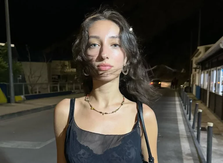 Nil Sani Biography, Age, Height, Figure, Net Worth