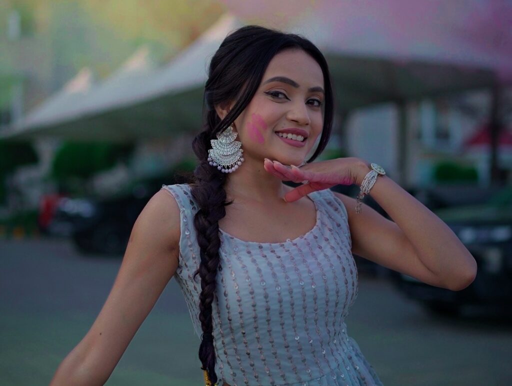 Sneha Savita Biography, Age, Height, Instagram, Career, Net Worth 4 Sneha Savita