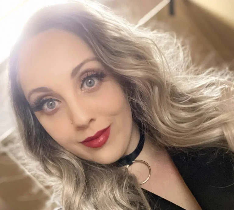 Nickey Huntsman Biography, Age, Images, Height, Figure, Net Worth