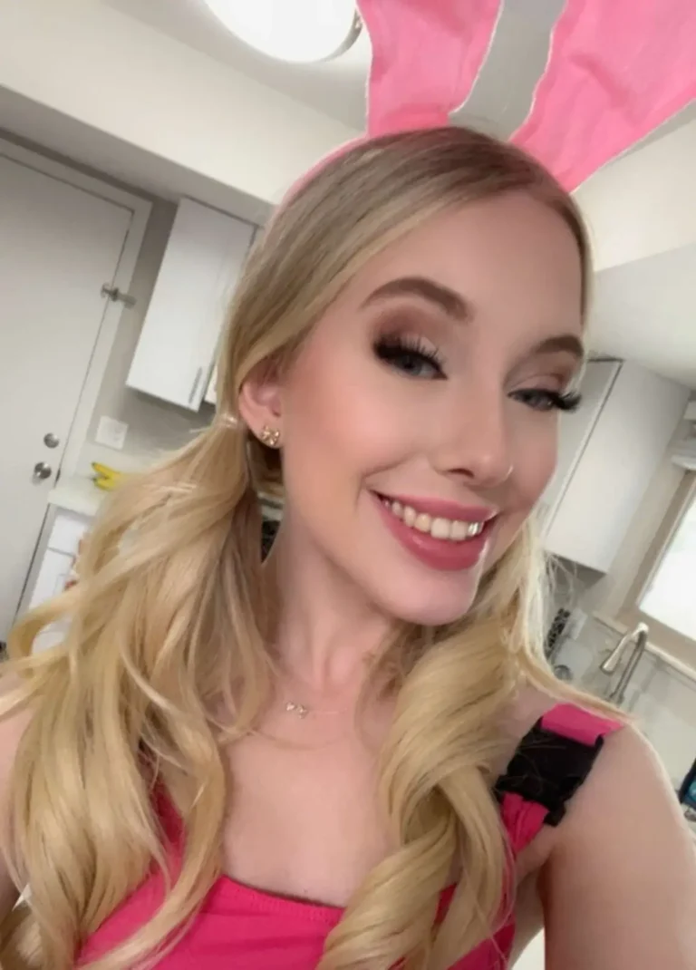 Kallie Taylor Biography, Age, Height, Figure, Net Worth