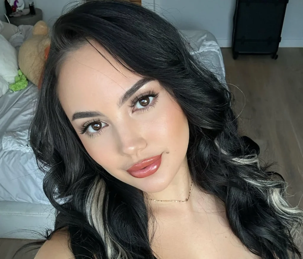 Nika Venom Biography, Age, Height, Career & Net Worth 4 Nika Venom 1