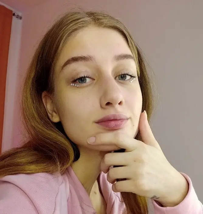 Sasha Paige Biography, Age, Family, Images, Net Worth