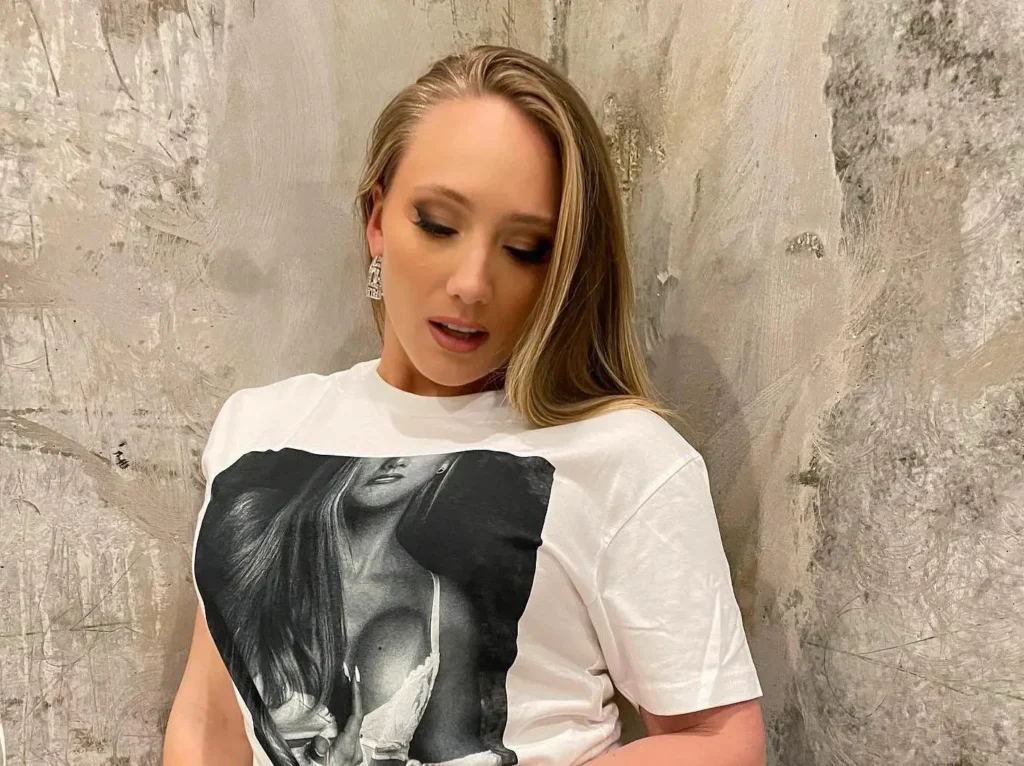 AJ Applegate Biography, Age, Height, Career, Net Worth 5 AJ Applegate 1 1