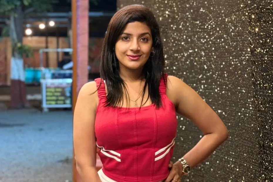 Ayushi Bhowmick Biography, Web Series, Career, Net Worth 2 Ayushi Bhowmick Biography, Web Series, Career, Net Worth