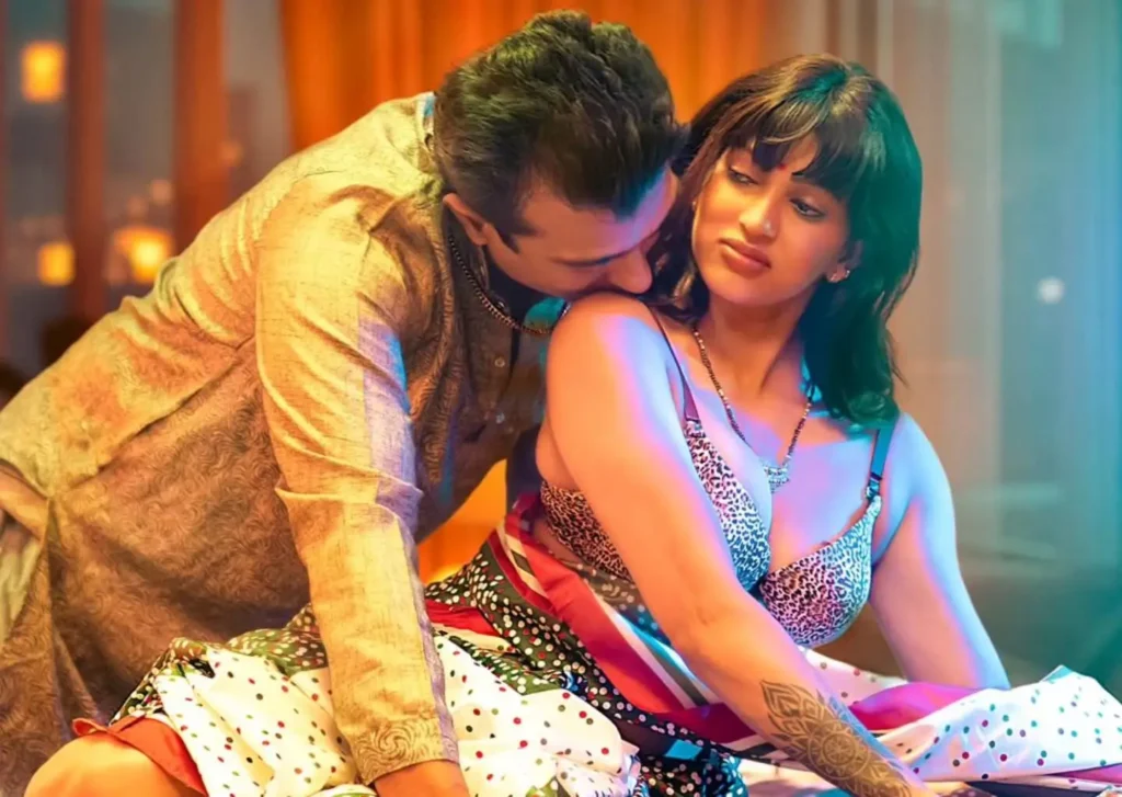 Chum Chum Mami KahaniPlay Web Series Poster Review Cast Story